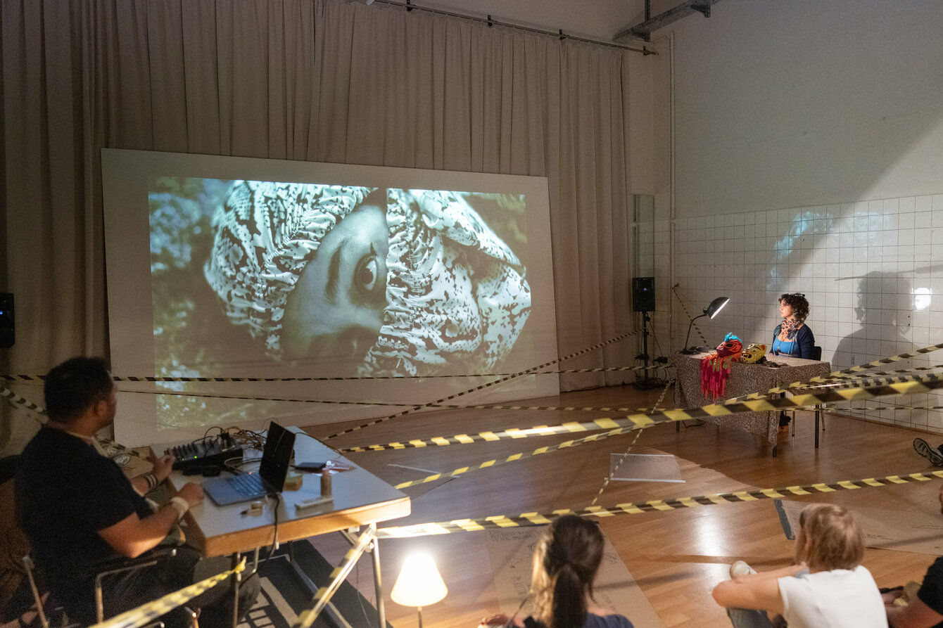 Performative Lesung in Studio 1