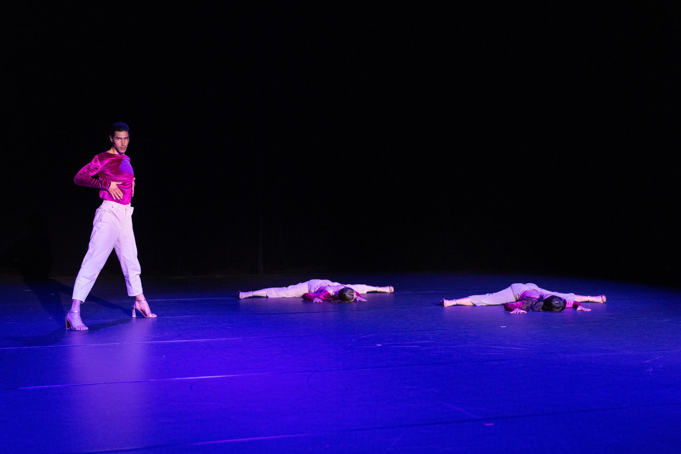 Tänzer:innen während der Performance von Gabrielle Duval