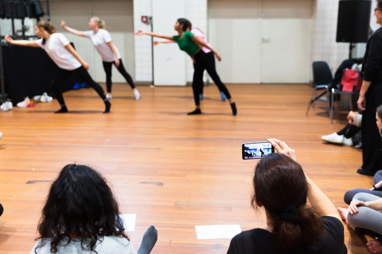 Tanzchoreographie in Workshopatmosphäre